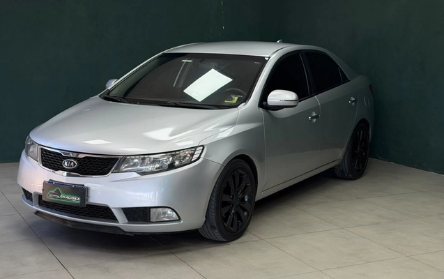 imagem-https://www.socarrao.com.br/sc-vehicle-images-prod/4404106/1792525037809-83cd4007-aed1-4417-9459-c270fd96fa1a.jpg