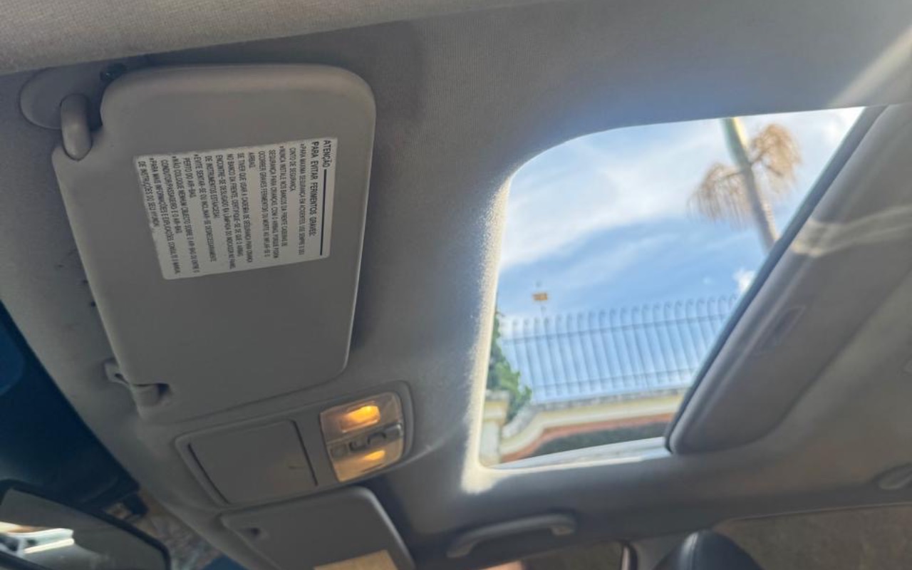 imagem-https://www.socarrao.com.br/sc-vehicle-images-prod/4404107/1792525806419-NDFkZDQ5ZGQtMDc4ZS00OWIwLWEyMDgtN2NkMzQ1YTVhZWRlLmpwZWc.jpeg