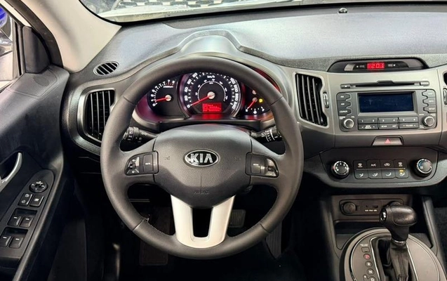 imagem-https://www.socarrao.com.br/sc-vehicle-images-prod/4404109/1792525083627-8571721_12_B_1bdf5eb25f.jpeg