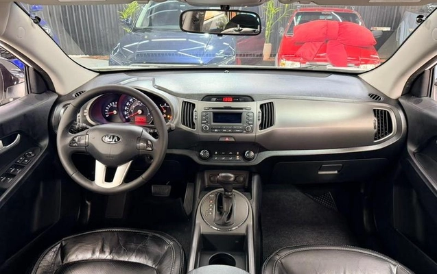imagem-https://www.socarrao.com.br/sc-vehicle-images-prod/4404109/1792525083632-8571721_13_B_8286f16e08.jpeg