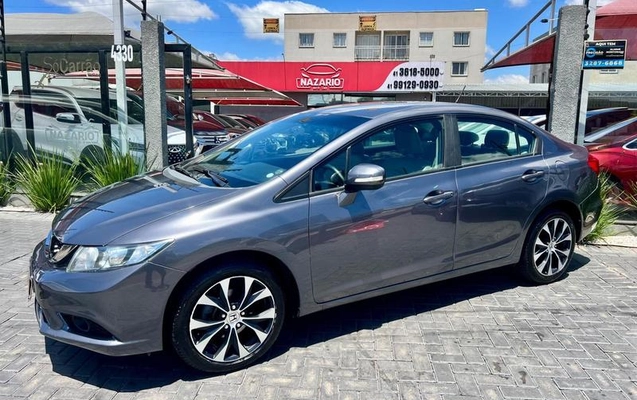 imagem-https://www.socarrao.com.br/sc-vehicle-images-prod/4404118/1792525235811-8528882_1_B_e7f7df9cd6.jpeg