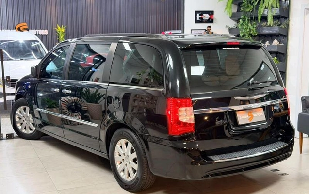 imagem-https://www.socarrao.com.br/sc-vehicle-images-prod/4404122/1792525269640-8576545_8_B_8af4df104b.jpeg