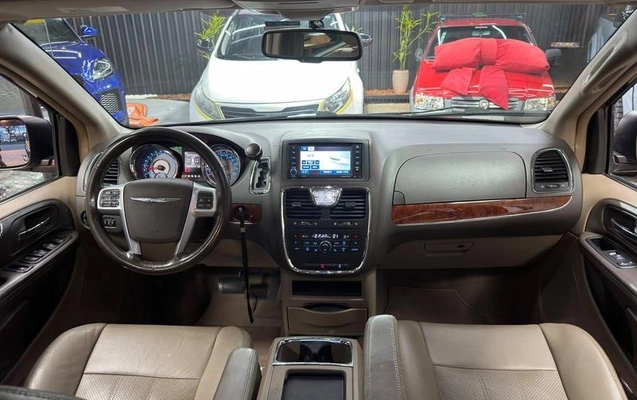 imagem-https://www.socarrao.com.br/sc-vehicle-images-prod/4404122/1792525269644-8576545_15_B_cc18dd570a.jpeg