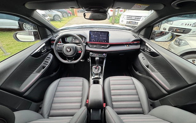 imagem-https://www.socarrao.com.br/sc-vehicle-images-prod/4404158/1792525489388-SW1hZ2VtIGRvIFdoYXRzQXBwIGRlIDIwMjUtMDgtMjcgw6AocykgMTcuMzcuMTBfYzMxNmI3OWMuanBn.jpg