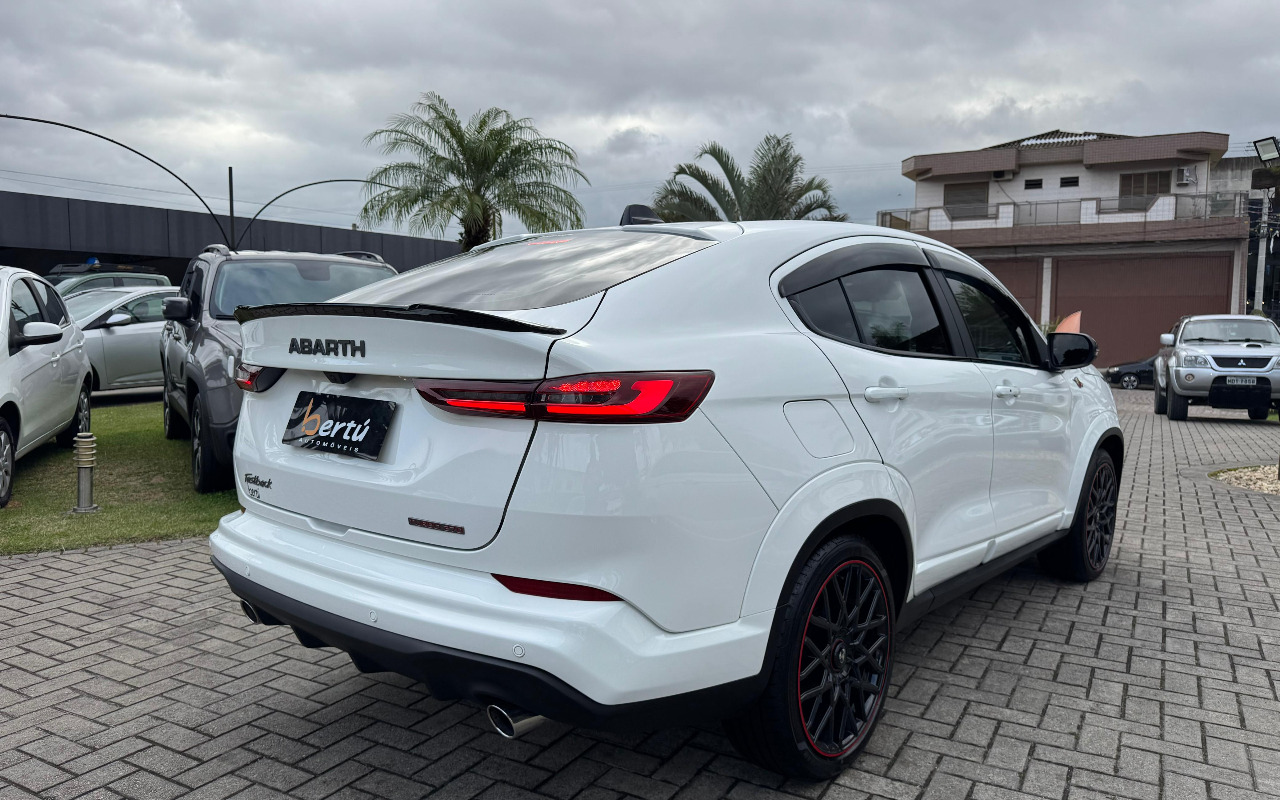 imagem-https://www.socarrao.com.br/sc-vehicle-images-prod/4404158/1792525489719-SW1hZ2VtIGRvIFdoYXRzQXBwIGRlIDIwMjUtMDgtMjcgw6AocykgMTcuMzcuMTNfNWYyZWFjNjMuanBn.jpg