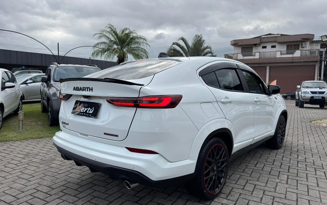 imagem-https://www.socarrao.com.br/sc-vehicle-images-prod/4404158/1792525489719-SW1hZ2VtIGRvIFdoYXRzQXBwIGRlIDIwMjUtMDgtMjcgw6AocykgMTcuMzcuMTNfNWYyZWFjNjMuanBn.jpg