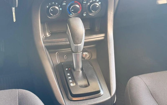 imagem-https://www.socarrao.com.br/sc-vehicle-images-prod/4404169/1792615350067-8583763_9_B_0d518aaafe.jpeg