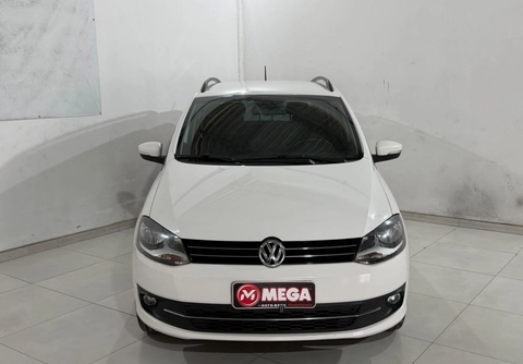Volkswagen SpaceFox 2013 Branco — foto 1 de 3
