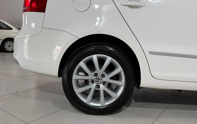 imagem-https://www.socarrao.com.br/sc-vehicle-images-prod/4404206/1792525596890-fde02ee830394676b830fc32a467bd48_1792523928379.jpg