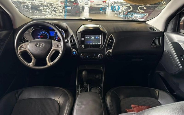 imagem-https://www.socarrao.com.br/sc-vehicle-images-prod/4404236/1792525618604-8504088_11_B_52879a97eb.jpeg