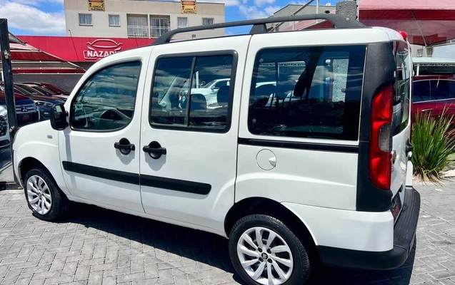 imagem-https://www.socarrao.com.br/sc-vehicle-images-prod/4404277/1792525870559-8589565_12_B_a07eac142c.jpeg
