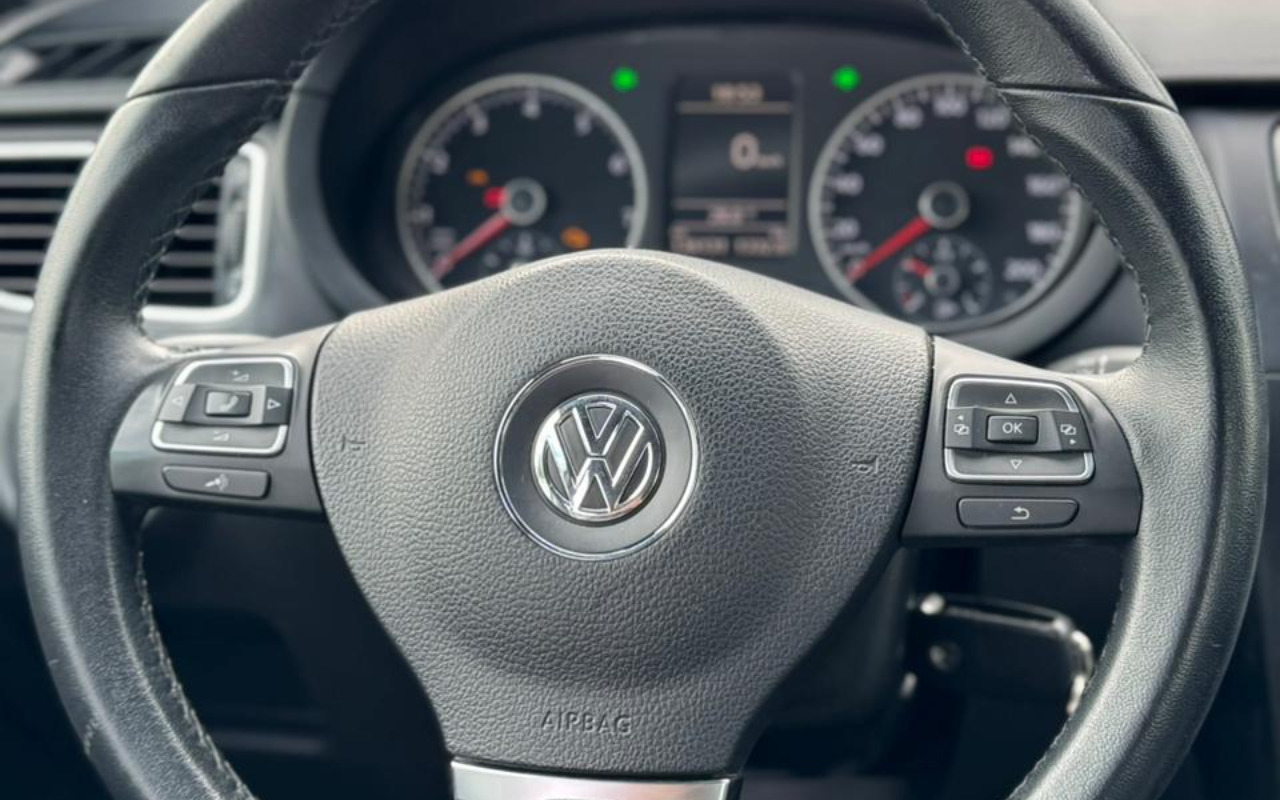 imagem-https://www.socarrao.com.br/sc-vehicle-images-prod/4404367/1792526236751-V2hhdHNBcHAgSW1hZ2UgMjAyNi0wNC0xNCBhdCAwOS4zOS4yMiAoMSkuanBlZw.jpeg