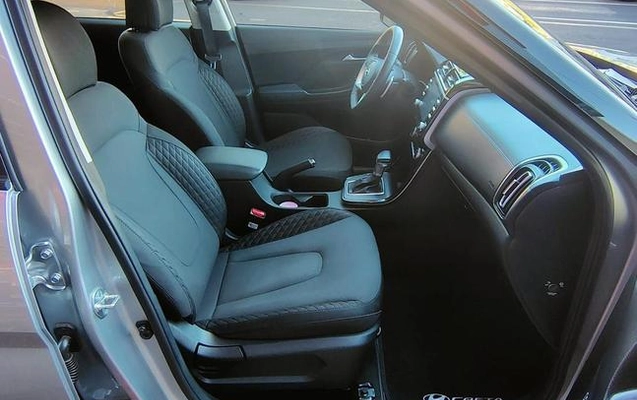 imagem-https://www.socarrao.com.br/sc-vehicle-images-prod/4404427/1792526596146-8582831_1_B_4ee8bd6133.jpeg