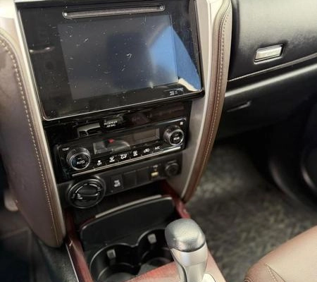 imagem-https://www.socarrao.com.br/sc-vehicle-images-prod/4404450/1792692508706-8477191_12_B_49dbc7b58b.jpeg