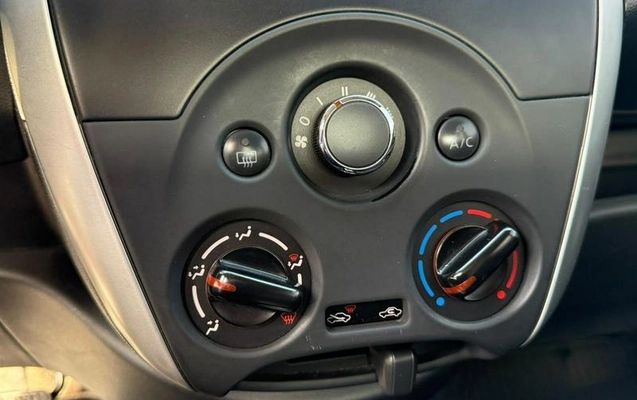 imagem-https://www.socarrao.com.br/sc-vehicle-images-prod/4404454/1792585557195-8588874_6_B_f697ba6e37.jpeg