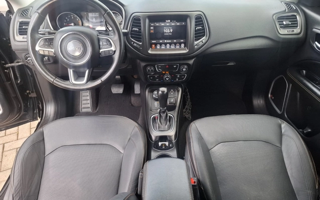 imagem-https://www.socarrao.com.br/sc-vehicle-images-prod/4404465/1792526889845-13_050754.jpg