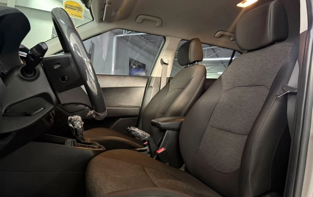 imagem-https://www.socarrao.com.br/sc-vehicle-images-prod/4404466/1792526891438-gb-e88652a.jpeg