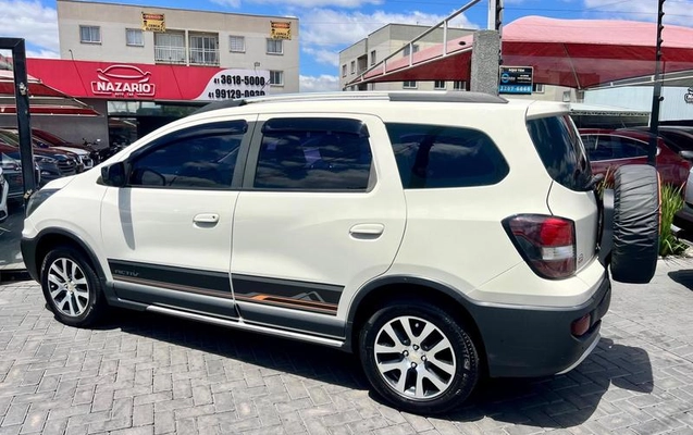 imagem-https://www.socarrao.com.br/sc-vehicle-images-prod/4404494/1792527175438-8584823_12_B_16c52f5a65.jpeg