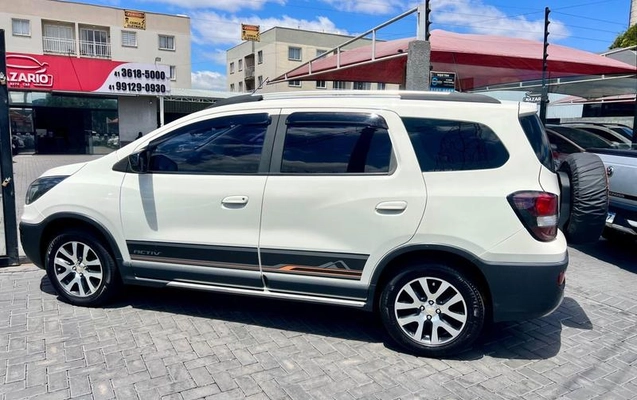 imagem-https://www.socarrao.com.br/sc-vehicle-images-prod/4404494/1792527175440-8584823_13_B_2a4aac2a08.jpeg