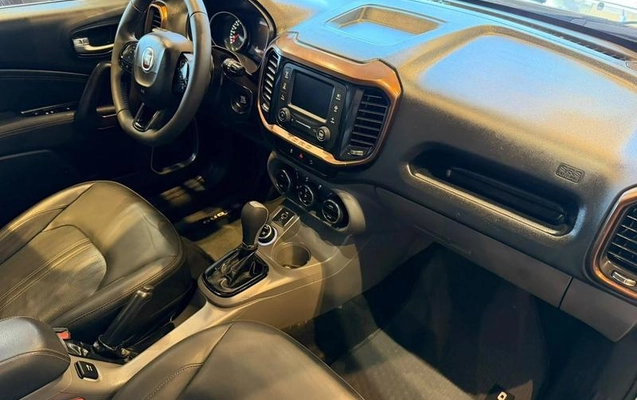 imagem-https://www.socarrao.com.br/sc-vehicle-images-prod/4404517/1792528487848-8589697_15_B_e7182ebd95.jpeg