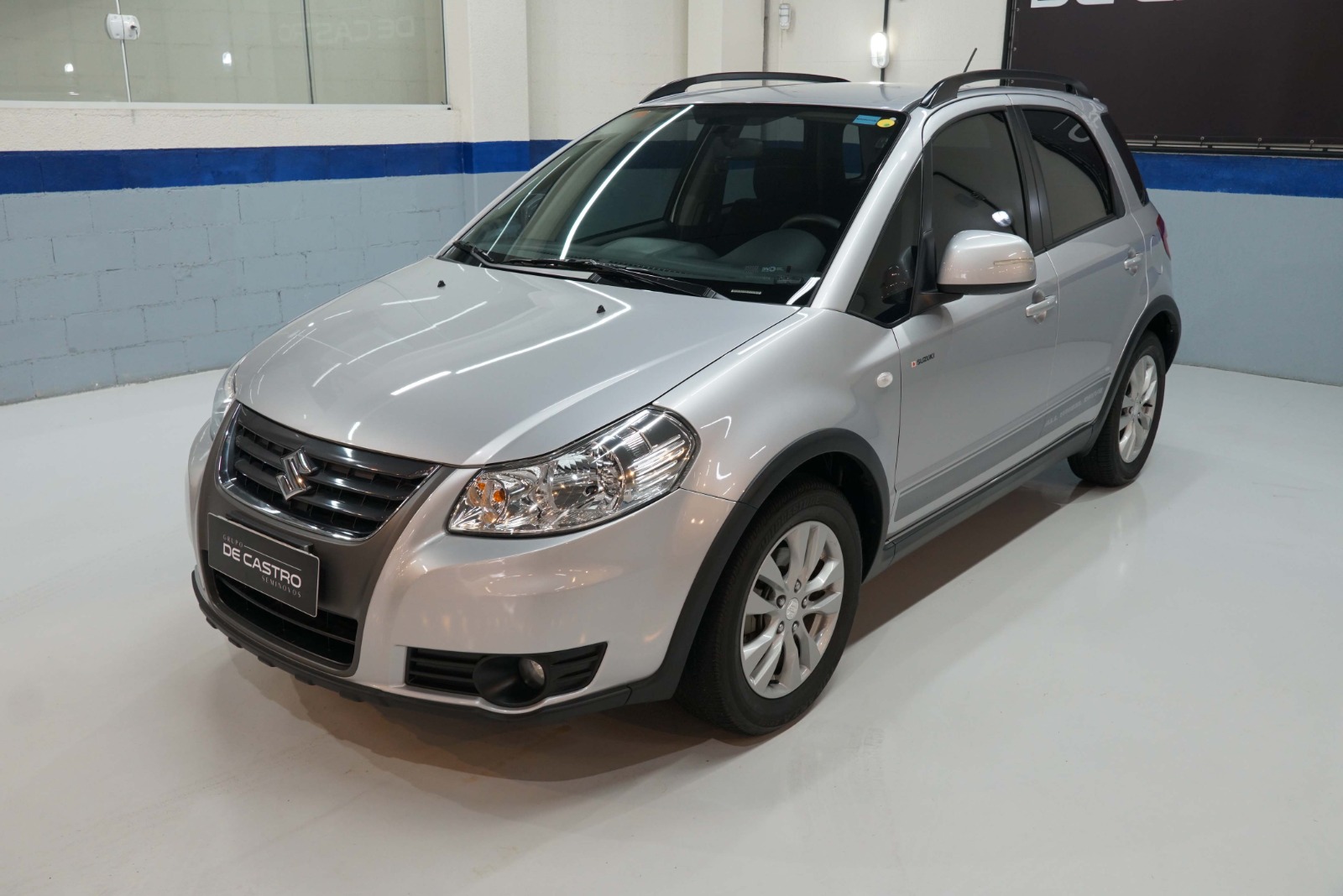 Suzuki SX4 2.0 16V 145cv 4WD 5p Mec. na cor Cinza em Curitiba / PR - 44046