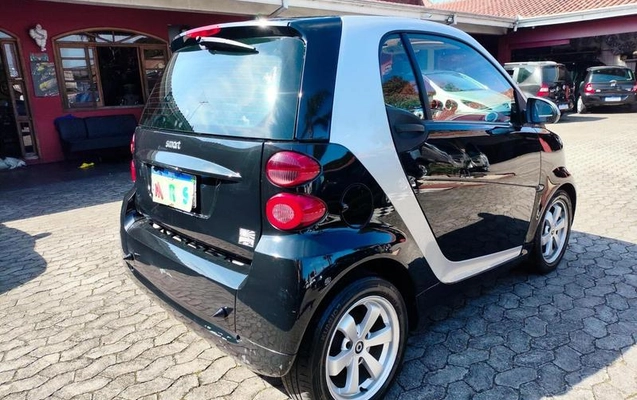imagem-https://www.socarrao.com.br/sc-vehicle-images-prod/4404619/1792527552232-8588842_6_B_8dcba4ded3.jpeg