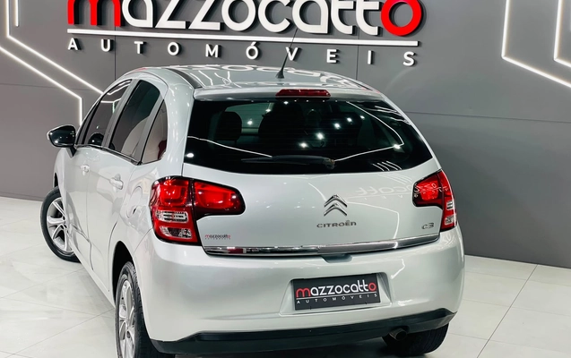 imagem-https://www.socarrao.com.br/sc-vehicle-images-prod/4404673/1792527606075-003_c92faa14b31e59a8055bc9d3e4b7da02.jpg