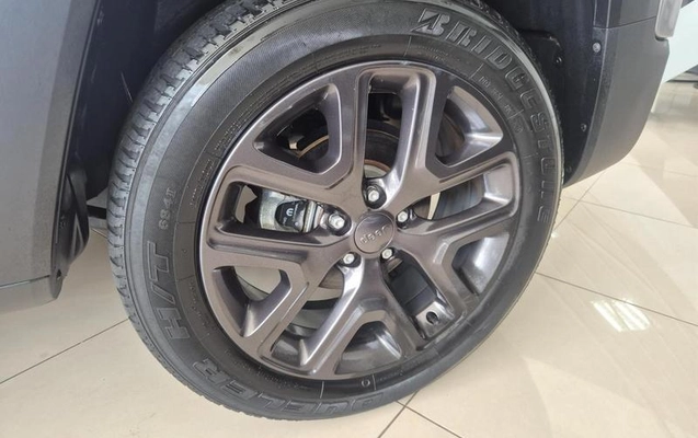 imagem-https://www.socarrao.com.br/sc-vehicle-images-prod/4404679/1792602825820-8573377_8_B_2fc70c0848.jpeg