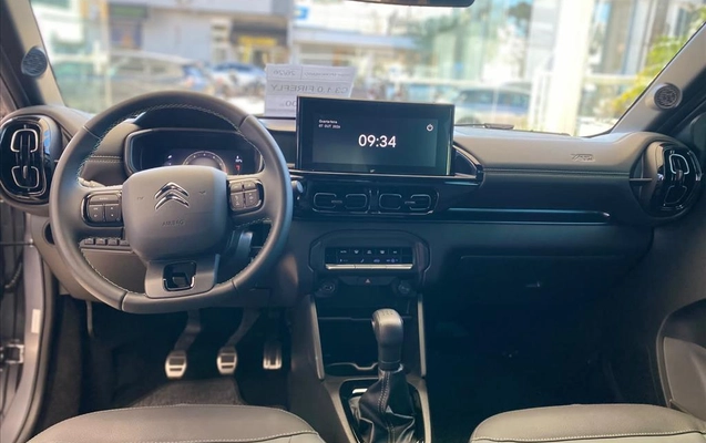 imagem-https://www.socarrao.com.br/sc-vehicle-images-prod/4404698/1792685268187-73c83b0b-48a7-4057-b6bf-70e18d1372c320261020162617.jpeg