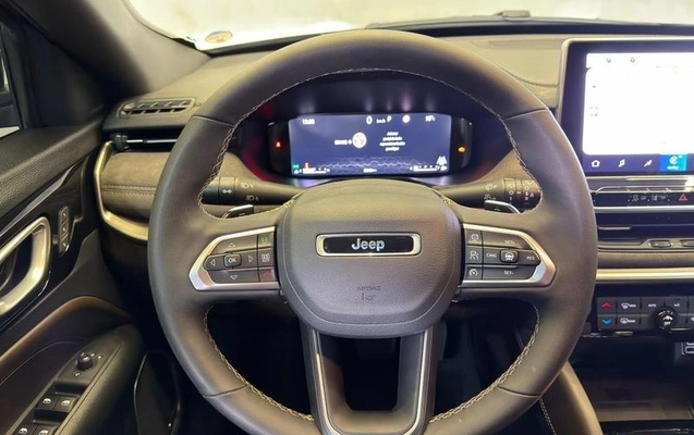 imagem-https://www.socarrao.com.br/sc-vehicle-images-prod/4404710/1792527964694-8410030_12_B_9577bfbf5f.jpeg