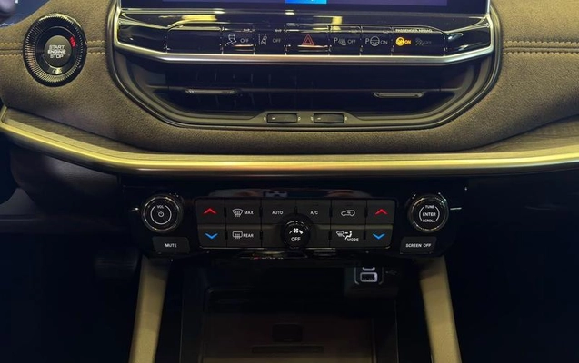 imagem-https://www.socarrao.com.br/sc-vehicle-images-prod/4404710/1792527964701-8410030_15_B_4e32da5b47.jpeg