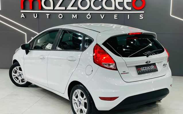 imagem-https://www.socarrao.com.br/sc-vehicle-images-prod/4404741/1792528151804-003_1d077e7cd7087b299388092bdc298911.jpg