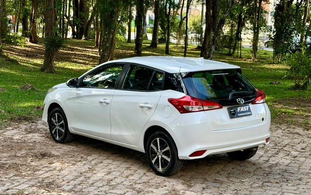 imagem-https://www.socarrao.com.br/sc-vehicle-images-prod/4404744/1792528157069-8f1ce47f-c851-47af-91f6-ba2d1c634a67.jpg