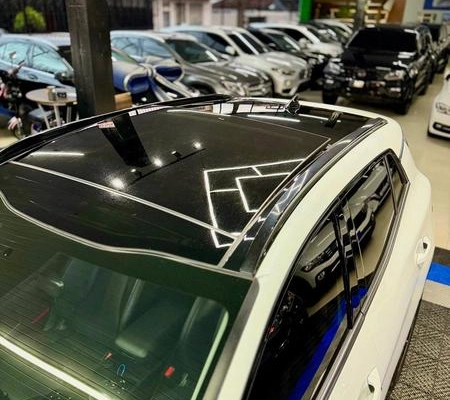 imagem-https://www.socarrao.com.br/sc-vehicle-images-prod/4404759/1792528212543-8589094_15_B_859295dce0.jpeg
