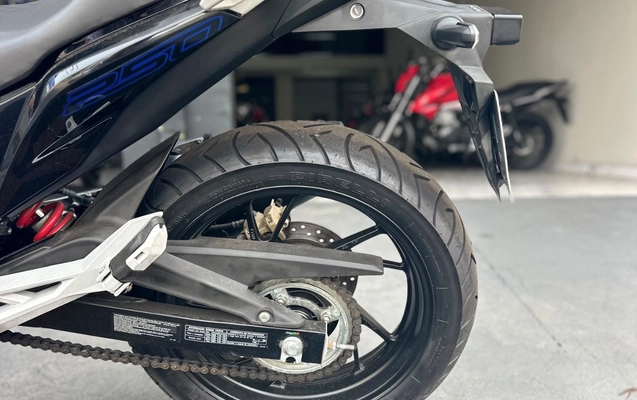 imagem-https://www.socarrao.com.br/sc-vehicle-images-prod/4404858/1792528428500-YzI0M2Q2ODMtOTMxOS00NTk4LTgxNGQtZjFmYzc0OTU3NmI2LmpwZWc.jpeg