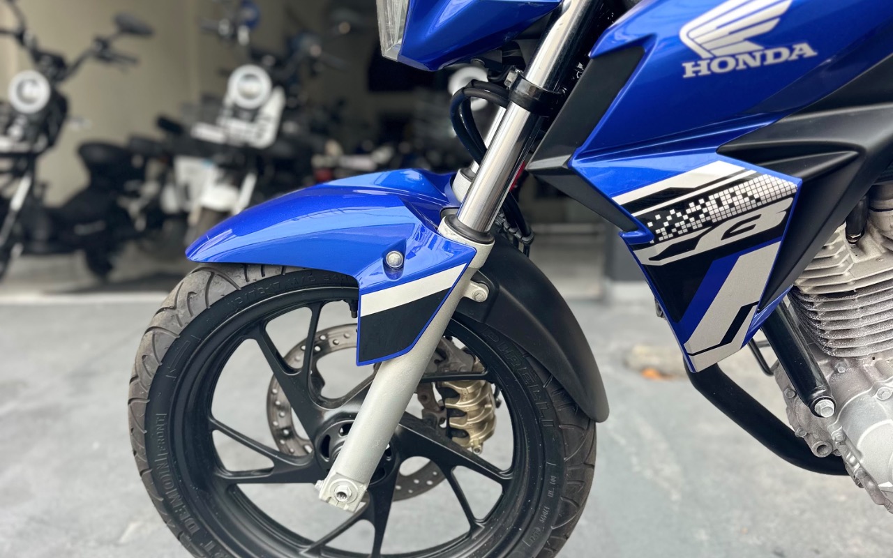 imagem-https://www.socarrao.com.br/sc-vehicle-images-prod/4404858/1792528428715-ZjFhMzhlMjMtOWUxZS00NzRjLTk4MTAtZjJkMzQyNjZiZjI2LmpwZWc.jpeg