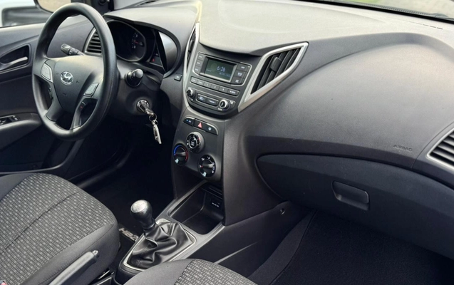 imagem-https://www.socarrao.com.br/sc-vehicle-images-prod/4404871/1792528547824-V2hhdHNBcHAgSW1hZ2UgMjAyNi0wNy0wMiBhdCAxMS4wNi4yMCAoMTUpLmpwZWc.jpeg