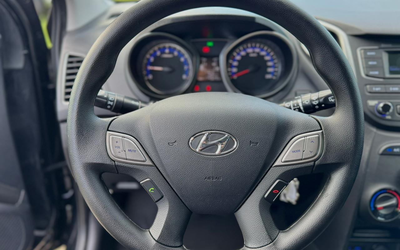 imagem-https://www.socarrao.com.br/sc-vehicle-images-prod/4404871/1792528548318-V2hhdHNBcHAgSW1hZ2UgMjAyNi0wNy0wMiBhdCAxMS4wNi4yMCAoMjIpLmpwZWc.jpeg