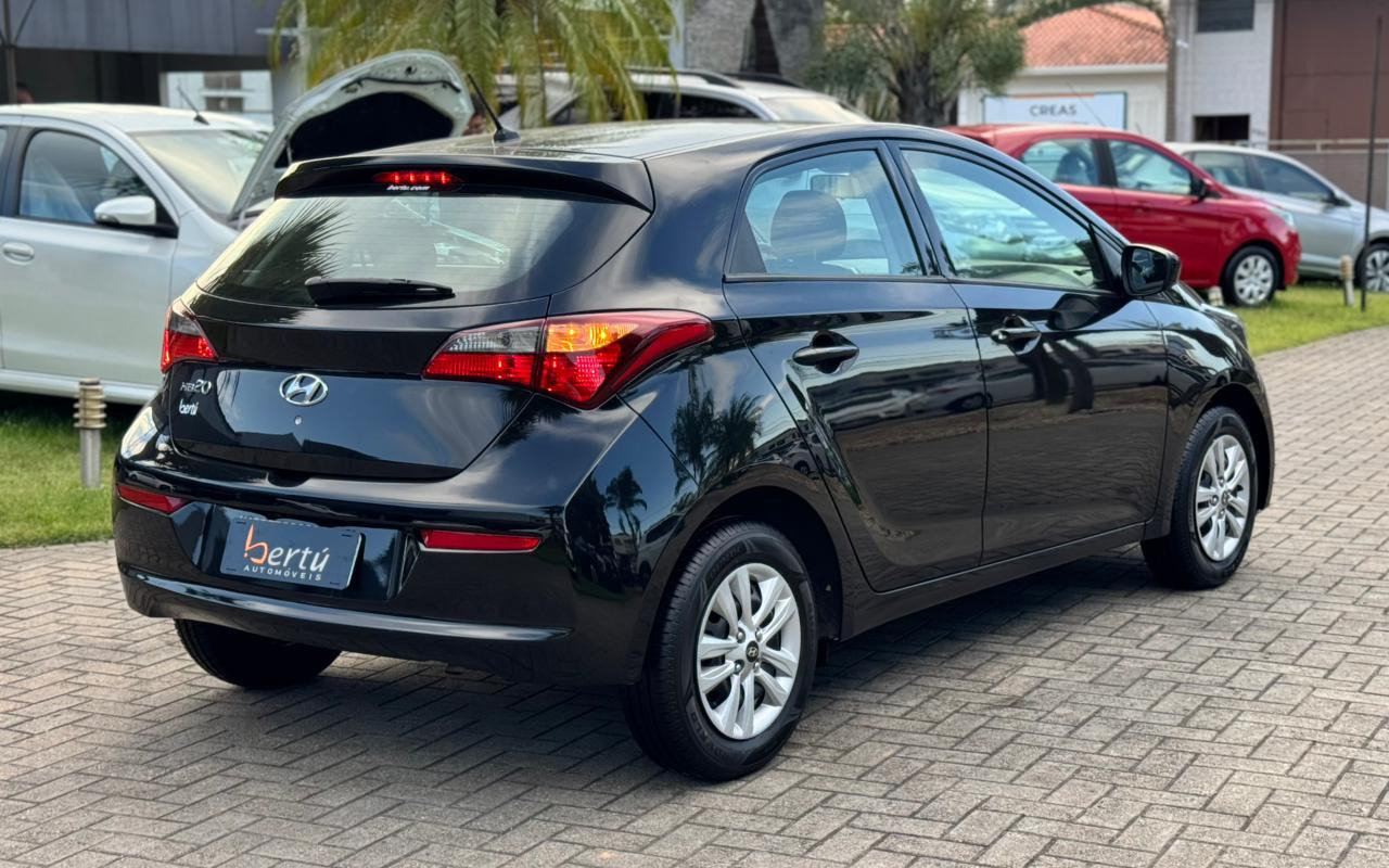 imagem-https://www.socarrao.com.br/sc-vehicle-images-prod/4404871/1792528549646-V2hhdHNBcHAgSW1hZ2UgMjAyNi0wNy0wMiBhdCAxMS4wNi4yMCAoOSkuanBlZw.jpeg