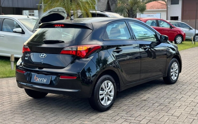 imagem-https://www.socarrao.com.br/sc-vehicle-images-prod/4404871/1792528549646-V2hhdHNBcHAgSW1hZ2UgMjAyNi0wNy0wMiBhdCAxMS4wNi4yMCAoOSkuanBlZw.jpeg