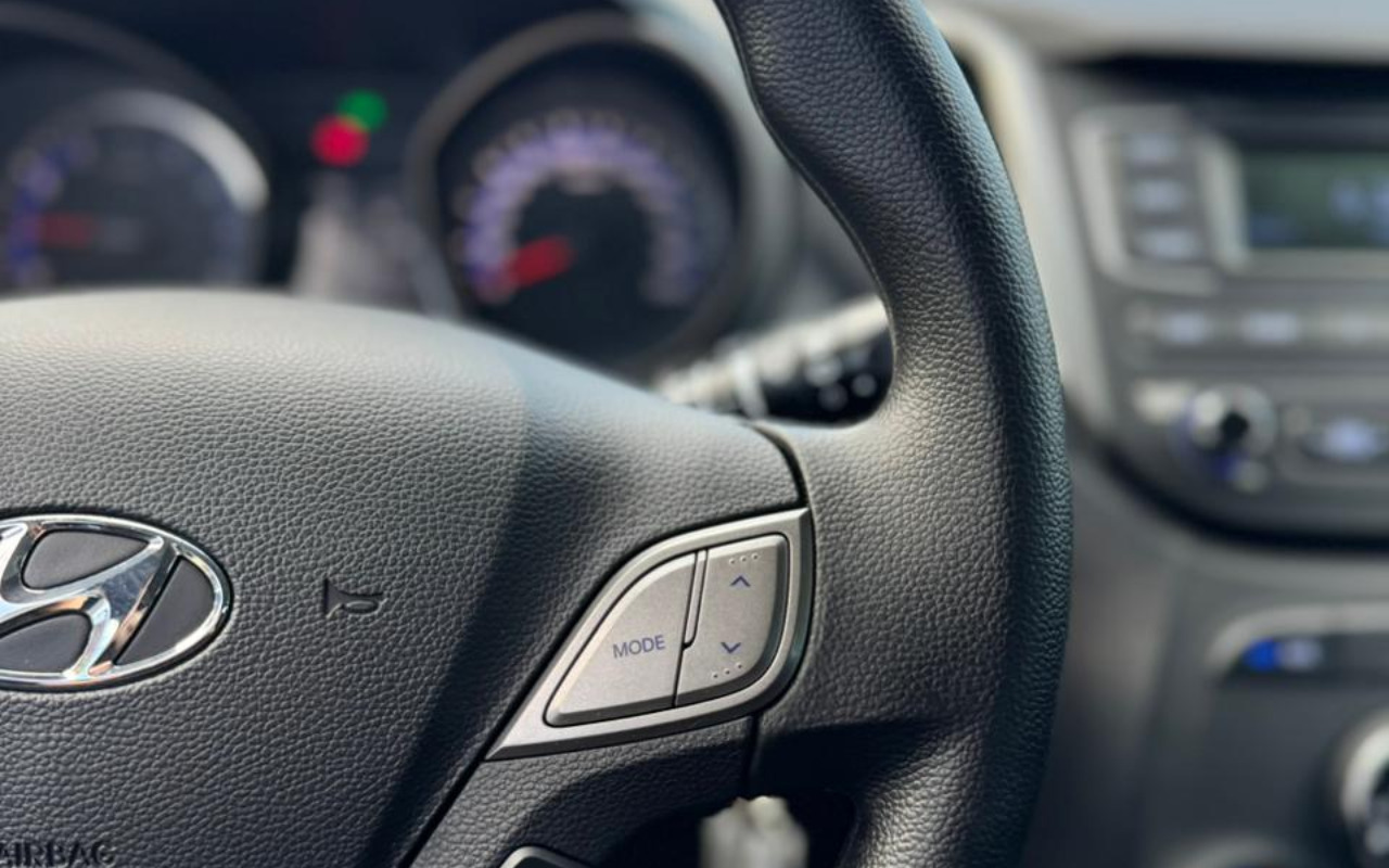 imagem-https://www.socarrao.com.br/sc-vehicle-images-prod/4404871/1792528550150-V2hhdHNBcHAgSW1hZ2UgMjAyNi0wNy0wMiBhdCAxMS4wNi4yMCAoMjMpLmpwZWc.jpeg