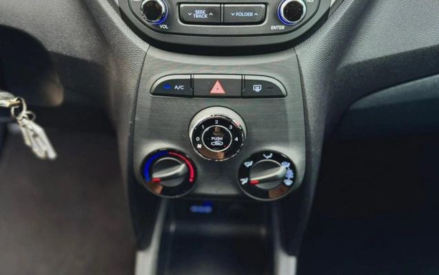 imagem-https://www.socarrao.com.br/sc-vehicle-images-prod/4404871/1792528550318-V2hhdHNBcHAgSW1hZ2UgMjAyNi0wNy0wMiBhdCAxMS4wNi4yMCAoMjQpLmpwZWc.jpeg