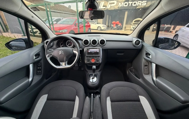 imagem-https://www.socarrao.com.br/sc-vehicle-images-prod/4404872/1792530096707-be26cd68-f4cb-4af6-a445-7bcb426cb606.jpeg