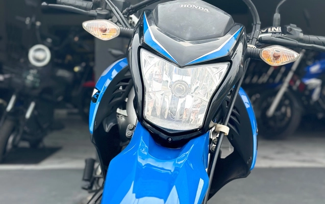 imagem-https://www.socarrao.com.br/sc-vehicle-images-prod/4404878/1792528598473-NDUzNDM3ZTUtMjdlYy00MDNmLTg1N2YtNjk1N2FlNzkzMmFjLmpwZWc.jpeg