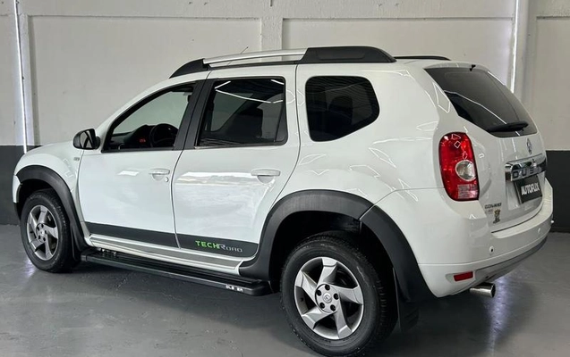 imagem-https://www.socarrao.com.br/sc-vehicle-images-prod/4404881/1792528625639-8589917_5_B_152822b27e.jpeg