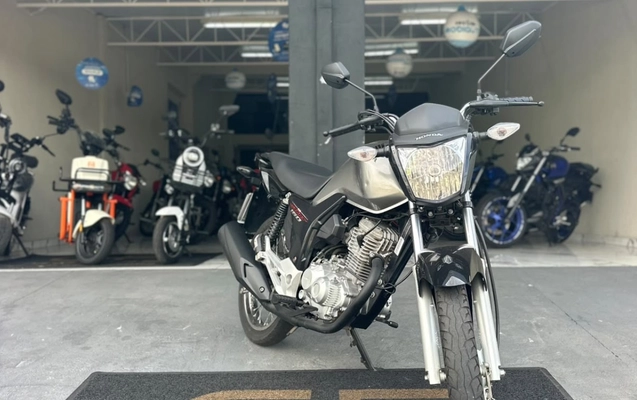 imagem-https://www.socarrao.com.br/sc-vehicle-images-prod/4404891/1792528748899-MjBiY2MyNmYtYzNiZC00NWVjLWEwMWEtN2Q1ZDNmZjI3NzFjLmpwZWc.jpeg