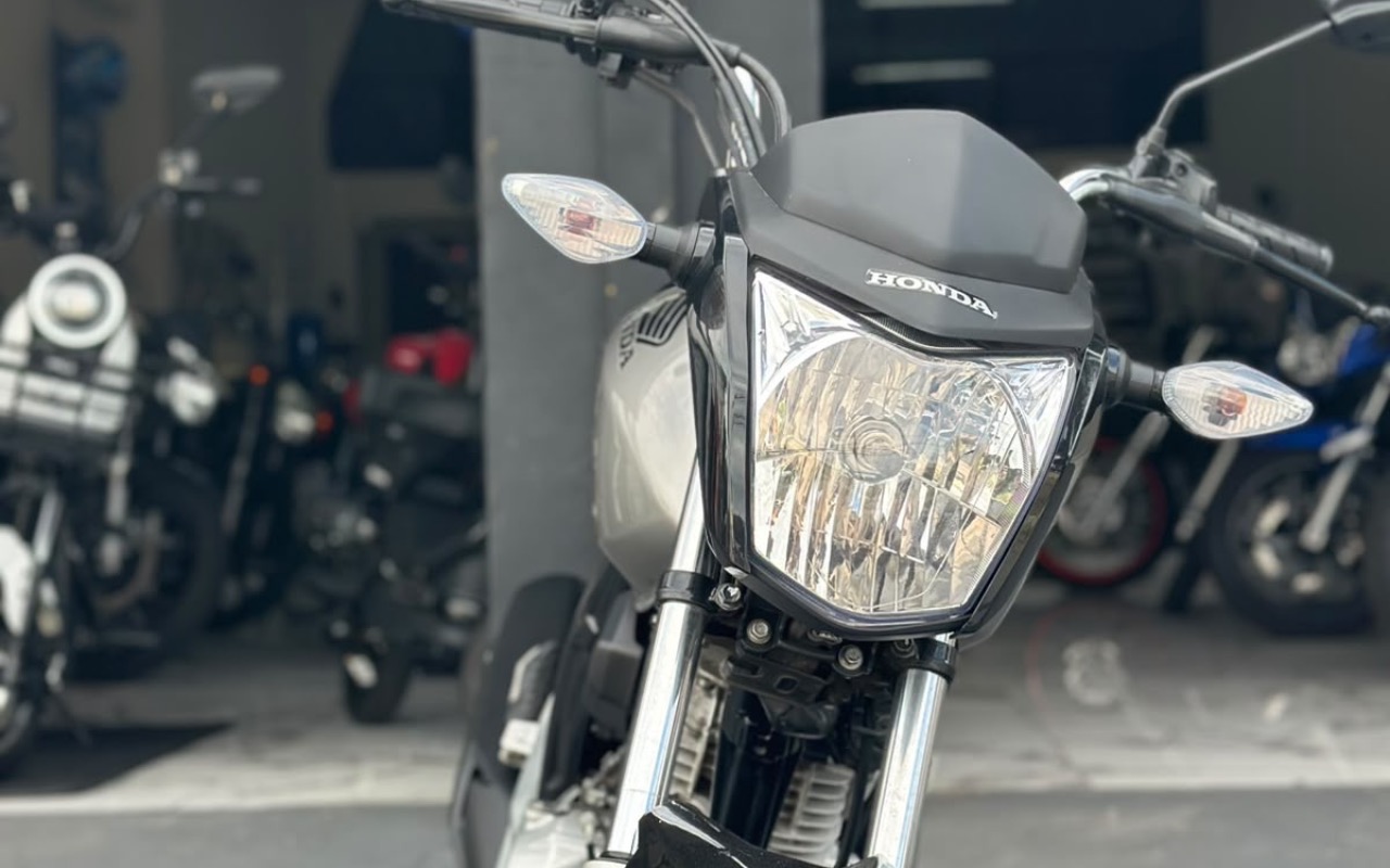 imagem-https://www.socarrao.com.br/sc-vehicle-images-prod/4404891/1792528749627-MmZmOGU0NGYtMTVjMS00ZDI4LTg4YTgtZGU5NGM5MGMyMWE4LmpwZWc.jpeg