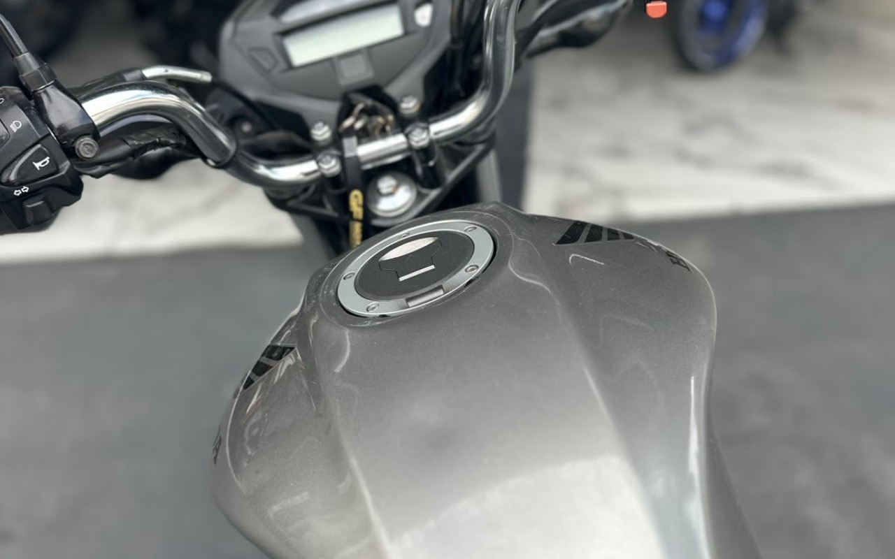 imagem-https://www.socarrao.com.br/sc-vehicle-images-prod/4404891/1792528749912-ZTgyNmI3YTktODFkZC00MjBhLWFiY2UtN2NhYWQyYmE4ZTliLmpwZWc.jpeg
