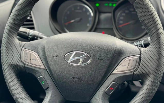 imagem-https://www.socarrao.com.br/sc-vehicle-images-prod/4404923/1792529018603-V2hhdHNBcHAgSW1hZ2UgMjAyNi0wNi0xMCBhdCAxNS4wMi4zNSAoNCkuanBlZw.jpeg