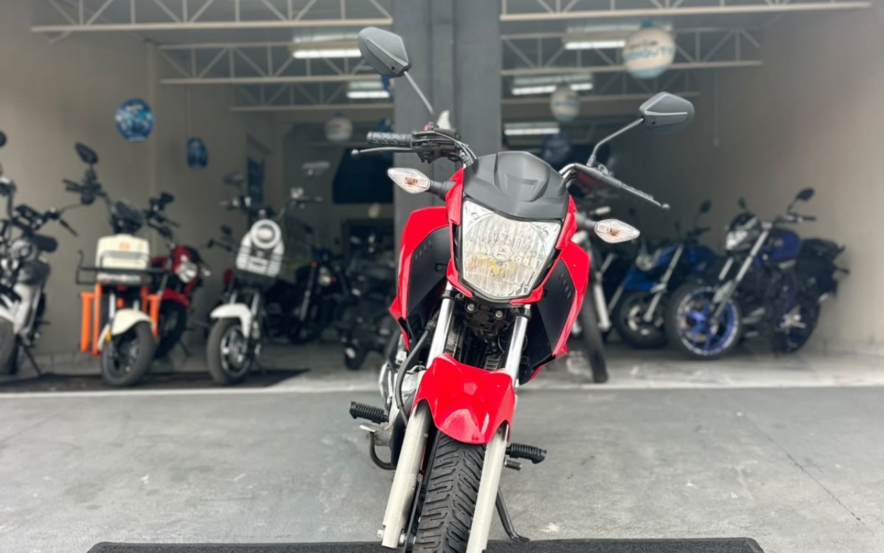 imagem-https://www.socarrao.com.br/sc-vehicle-images-prod/4404938/1792529076785-OGYwMmI5NTUtMTIwNy00YmQ5LWEyMTYtMWZlN2RkMDUyOTAxLmpwZWc.jpeg